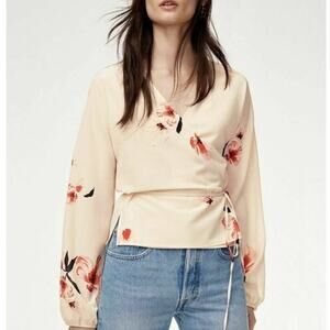 Aritzia Wilfred Floral Lilia Wrap V-Neck Blouse Size XS Beige Boho Romantic Luxe